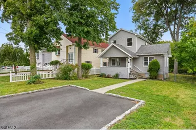 250 Woodcliff Ave, Little Falls Township, NJ 07424 - Photo 3