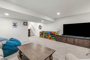 87 E Hartwick Dr, Montgomery Township, NJ 08558 - Photo 27