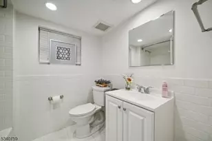 23 Undercliff Rd, Millburn, NJ 07041 - Photo 25