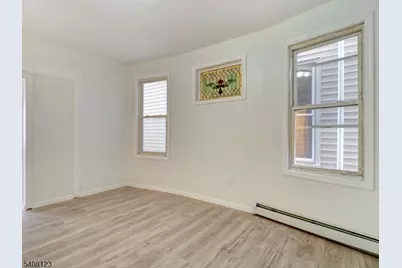 221 Bayview Ave, Jersey City, NJ 07305 - Photo 7