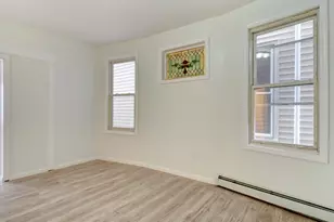 221 Bayview Ave, Jersey City, NJ 07305 - Photo 7