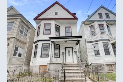 221 Bayview Ave, Jersey City, NJ 07305 - Photo 1