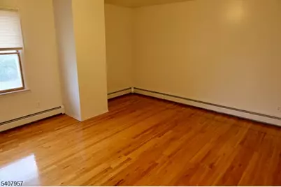 33 Fournier Crescent, Elmwood Park, NJ 07407 - Photo 15