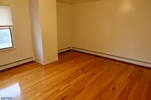 33 Fournier Crescent, Elmwood Park, NJ 07407 - Photo 15