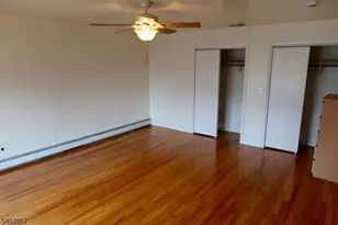 33 Fournier Crescent, Elmwood Park, NJ 07407 - Photo 11