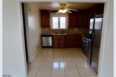 33 Fournier Crescent, Elmwood Park, NJ 07407 - Photo 5