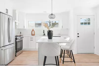 2 Gold St, Green Brook Township, NJ 08812 - Photo 9