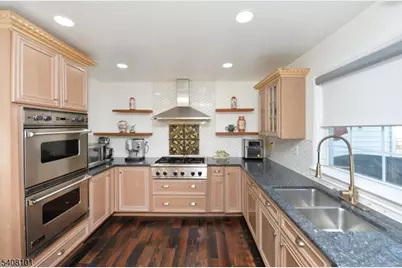 30-11 Rosalie St, Fair Lawn, NJ 07410 - Photo 7