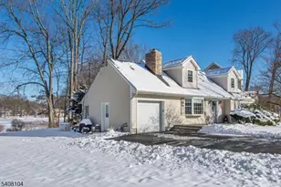 30 Edgewater Dr, Denville Twp., NJ 07834 - Photo 47