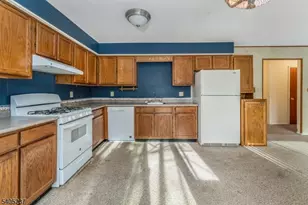 2 Berrywood Ln, High Bridge, NJ 08829 - Photo 9