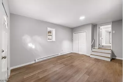 320 Lee Pl, Plainfield, NJ 07063 - Photo 9