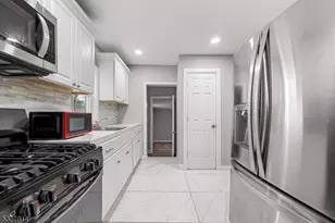 320 Lee Pl, Plainfield, NJ 07063 - Photo 3