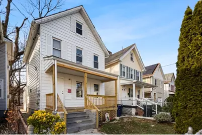 320 Lee Pl, Plainfield, NJ 07063 - Photo 1