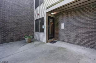 1 River Rd, Nutley, NJ 07110 - Photo 21