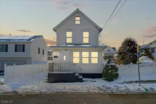 27 N 3rd Ave, Manville, NJ 08835 - Photo 1