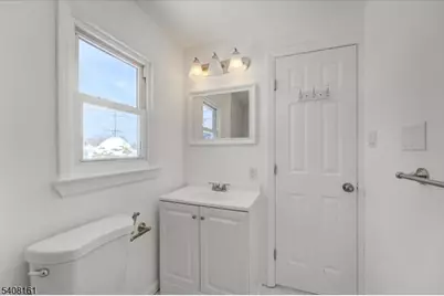 27 N 3rd Ave, Manville, NJ 08835 - Photo 9