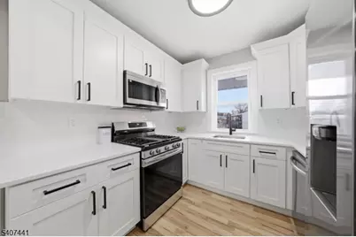 115 Frank St, Franklin Township, NJ 08873 - Photo 9