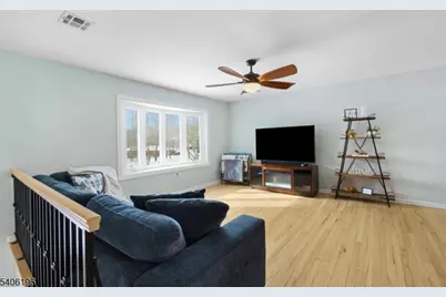 5 Willow Dr, Washington Township, NJ 07853 - Photo 5