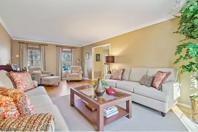 46 Coolidge Dr, Berkeley Heights Township, NJ 07922 - Photo 9