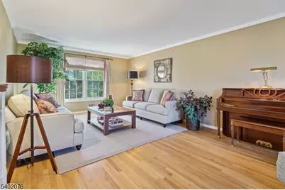 46 Coolidge Dr, Berkeley Heights Township, NJ 07922 - Photo 7