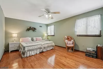 845 Rifle Camp Rd, Woodland Park, NJ 07424 - Photo 37