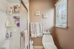 845 Rifle Camp Rd, Woodland Park, NJ 07424 - Photo 33