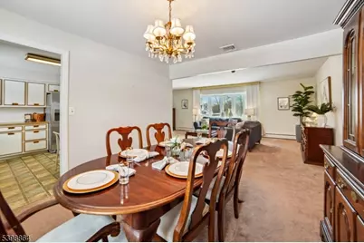 14 Crescent Dr, Parsippany, NJ 07054 - Photo 11