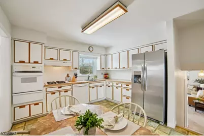 14 Crescent Dr, Parsippany, NJ 07054 - Photo 13