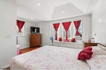 1708 46th St, North Bergen, NJ 07047 - Photo 17