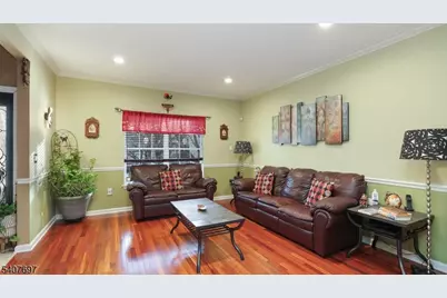 35 Reinhart Way, Bridgewater Twp., NJ 08807 - Photo 5