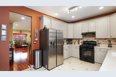 35 Reinhart Way, Bridgewater Twp., NJ 08807 - Photo 31