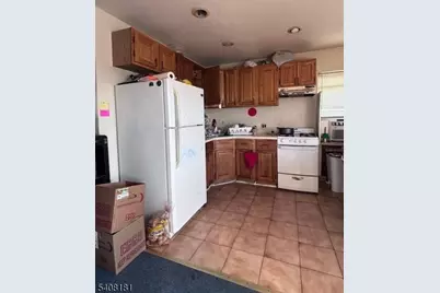 228 E Kinney St, Newark, NJ 07105 - Photo 15