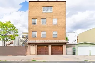 228 E Kinney St, Newark, NJ 07105 - Photo 1