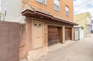 228 E Kinney St, Newark, NJ 07105 - Photo 3