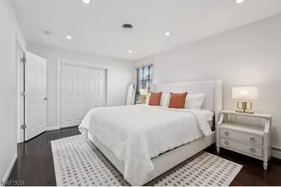 14 Carr Pl, Totowa, NJ 07512 - Photo 15