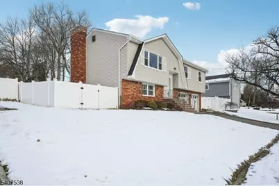 14 Carr Pl, Totowa, NJ 07512 - Photo 3