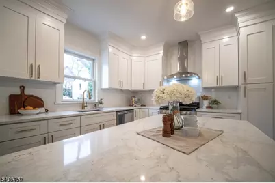 318 Park Ave, Nutley, NJ 07110 - Photo 13