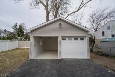 318 Park Ave, Nutley, NJ 07110 - Photo 27