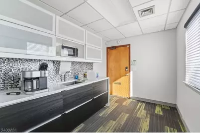 123 Columbia Tpke, Florham Park, NJ 07932 - Photo 3