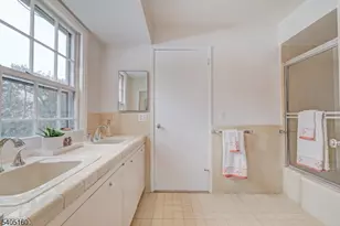 684 Longview Rd, South Orange, NJ 07079 - Photo 29