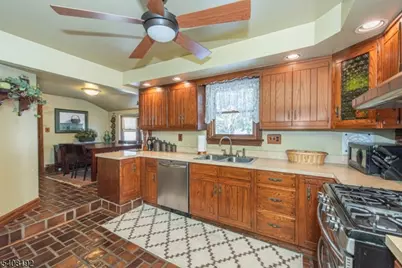 69 Buena Vista Dr, Ringwood, NJ 07456 - Photo 9