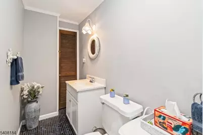 515 Herrick Dr, Rockaway Township, NJ 07801 - Photo 9