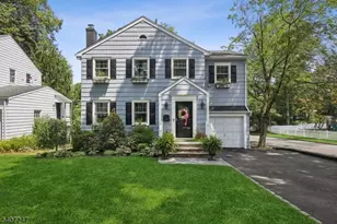 35 Tallmadge Ave, Chatham, NJ 07928 - Photo 1