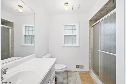 5 Mountain Ridge Rd, Bloomingdale, NJ 07403 - Photo 21