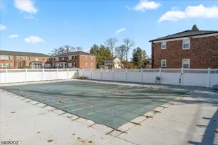 218 Pitney Pl, Morris Township, NJ 07960 - Photo 3