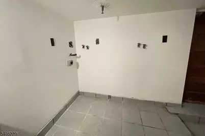 84 Brighton Ave, Kearny, NJ 07032 - Photo 21