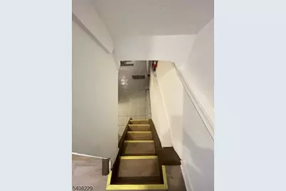 84 Brighton Ave, Kearny, NJ 07032 - Photo 15