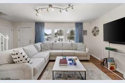 26 Pequannock Ave, Pequannock Township, NJ 07440 - Photo 3