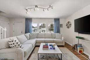 26 Pequannock Ave, Pequannock Township, NJ 07440 - Photo 3