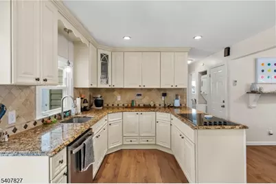 26 Pequannock Ave, Pequannock Township, NJ 07440 - Photo 15